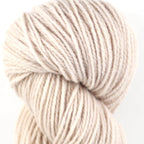 Bild mit Strickgarn in der Farbe Jurakalk
